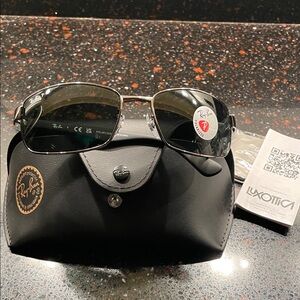 Ray-Ban Classic Black Square Sunglasses NWT